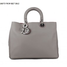Dior Diorissimo Jumbo Tasche, graues Nappaleder (silberne Beschläge) 18373 Dior Diorissimo Jumbo Tasche, graues Nappaleder (silberne Beschläge) 18373