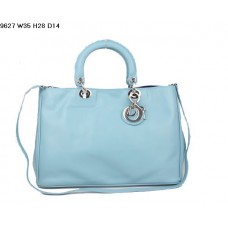 Dior Diorissimo Tasche, hellblaues Nappaleder (silberne Beschläge) 9627 Dior Diorissimo Tasche, hellblaues Nappaleder (silberne Beschläge) 9627