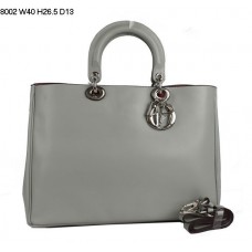 Dior Diorissimo Jumbo Tasche, graues Nappaleder (silberne Beschläge) 8002 Dior Diorissimo Jumbo Tasche, graues Nappaleder (silberne Beschläge) 8002
