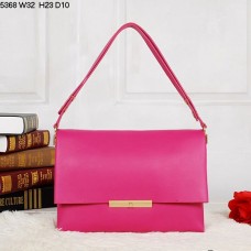 Celine Blade Flap Schultertasche aus Kalbsleder, Pfirsichfarben, Modell 5368