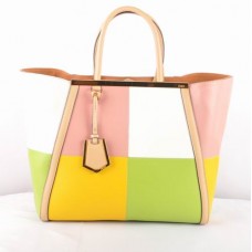 Fendi 2Jours Tasche aus pinkfarbenem Ferrari-Leder Fendi 2Jours Tasche aus pinkfarbenem Ferrari-Leder