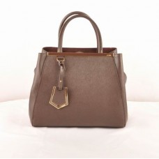 Fendi 2jours Kleine Tasche aus dunkelbraunem Leder mit gekreuzten Adern Fendi 2jours Kleine Tasche aus dunkelbraunem Leder mit gekreuzten Adern