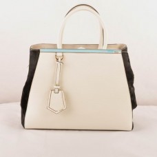 Fendi 2jours Tasche aus weißem Kalbsleder mit schwarzem Rosshaarleder, mittelgroß Fendi 2jours Tasche aus weißem Kalbsleder mit schwarzem Rosshaarleder, mittelgroß