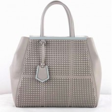Fendi 2Jours Clinch Bolt Bag aus grauem Saffiiano-Leder Fendi 2Jours Clinch Bolt Bag aus grauem Saffiiano-Leder