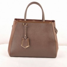 Fendi 2jours Medium Tasche aus dunkelbraunem Leder mit gekreuzten Adern und Ferrari-Muster Fendi 2jours Medium Tasche aus dunkelbraunem Leder mit gekreuzten Adern und Ferrari-Muster