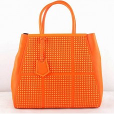 Fendi 2Jours Clinch Bolt Bag aus orangefarbenem Saffiiano-Leder Fendi 2Jours Clinch Bolt Bag aus orangefarbenem Saffiiano-Leder