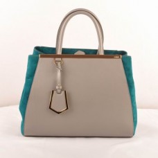 Fendi 2jours Graue Ferrari-Ledertasche mit grünem Lammleder, mittelgroß Fendi 2jours Graue Ferrari-Ledertasche mit grünem Lammleder, mittelgroß