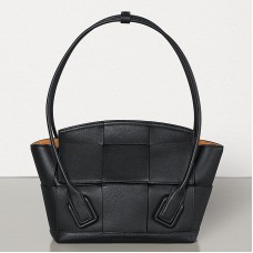 Bottega Veneta kleine Arco 33 Tasche aus schwarzem genarbtem Kalbsleder Bottega Veneta kleine Arco 33 Tasche aus schwarzem genarbtem Kalbsleder