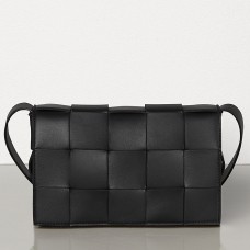 Bottega Veneta Cassette Bag aus schwarzem Lammleder Bottega Veneta Cassette Bag aus schwarzem Lammleder