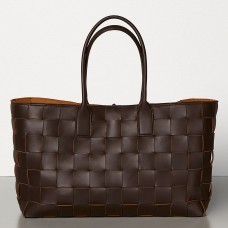 Bottega Veneta Medium Tote in Dunkelbraun Maxi Weave Bottega Veneta Medium Tote in Dunkelbraun Maxi Weave