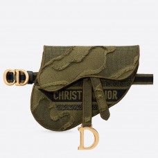 Dior Satteltasche Gürteltasche aus grünem Camouflage-Canvas Dior Satteltasche Gürteltasche aus grünem Camouflage-Canvas