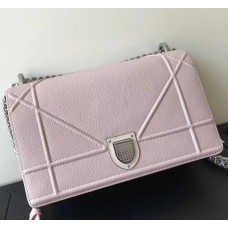Dior Diorama Klappentasche aus hellrosa genarbtem Kalbsleder Dior Diorama Klappentasche aus hellrosa genarbtem Kalbsleder