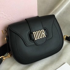 Dior D-Fence Satteltasche aus schwarzem Kalbsleder Dior D-Fence Satteltasche aus schwarzem Kalbsleder