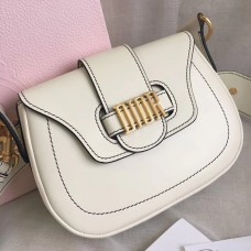 Dior D-Fence Satteltasche aus weißem Kalbsleder Dior D-Fence Satteltasche aus weißem Kalbsleder