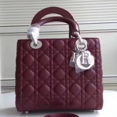 Dior Lady Dior Tasche (mittelgroß) aus bordeauxrotem Lammleder