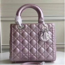 Dior Lady Dior Tasche (mittelgroß) aus champagnerfarbenem Lammleder