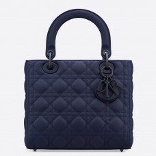 Dior Lady Dior Tasche (mittelgroß) aus indigoblauem, ultramattem Kalbsleder