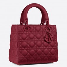 Dior Lady Dior Tasche (mittelgroß) aus kirschrotem, ultramattem Kalbsleder