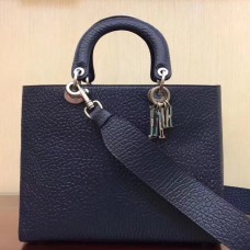 Große Dior Lady Dior Tasche aus genarbtem Lammleder in Navy Canyon Große Dior Lady Dior Tasche aus genarbtem Lammleder in Navy Canyon