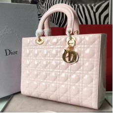 Große Lady Dior Tasche von Dior aus beigem Lackleder Große Lady Dior Tasche von Dior aus beigem Lackleder
