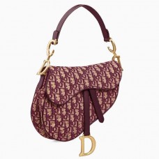 Dior Mini Saddle Bag aus bordeauxfarbenem Oblique Jacquard Canvas Dior Mini Saddle Bag aus bordeauxfarbenem Oblique Jacquard Canvas