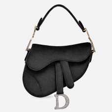 Dior Mini Saddle Bag aus schwarzem Samt Dior Mini Saddle Bag aus schwarzem Samt