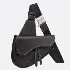 Dior Herren-Satteltasche aus schwarzem genarbtem Kalbsleder Dior Herren-Satteltasche aus schwarzem genarbtem Kalbsleder