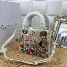 AAA Dior Lady Standard-Tasche in Weiß AAA Dior Lady Standard-Tasche in Weiß