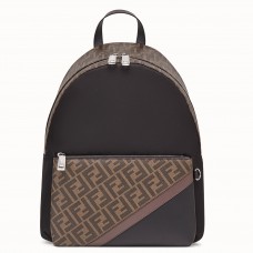 Großer Fendi-Rucksack aus FF-Gewebe mit Nylon und Leder Großer Fendi-Rucksack aus FF-Gewebe mit Nylon und Leder