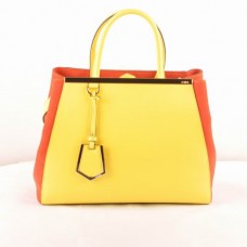 Fendi 2jours Zitronengelbe Ferrari-Ledertasche mit pfirsichfarbenem Lammleder, mittelgroß Fendi 2jours Zitronengelbe Ferrari-Ledertasche mit pfirsichfarbenem Lammleder, mittelgroß