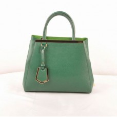 Fendi 2jours Kleine Tasche aus grünem Leder mit gekreuzten Adern Fendi 2jours Kleine Tasche aus grünem Leder mit gekreuzten Adern